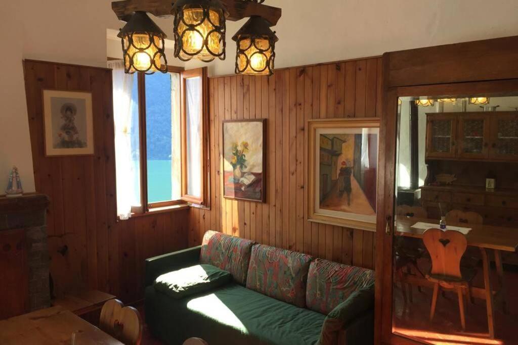 Nel Set Di Piccolo Mondo Antico Villa Viola 발솔다 외부 사진