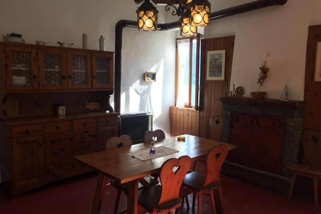 Nel Set Di Piccolo Mondo Antico Villa Viola 발솔다 외부 사진